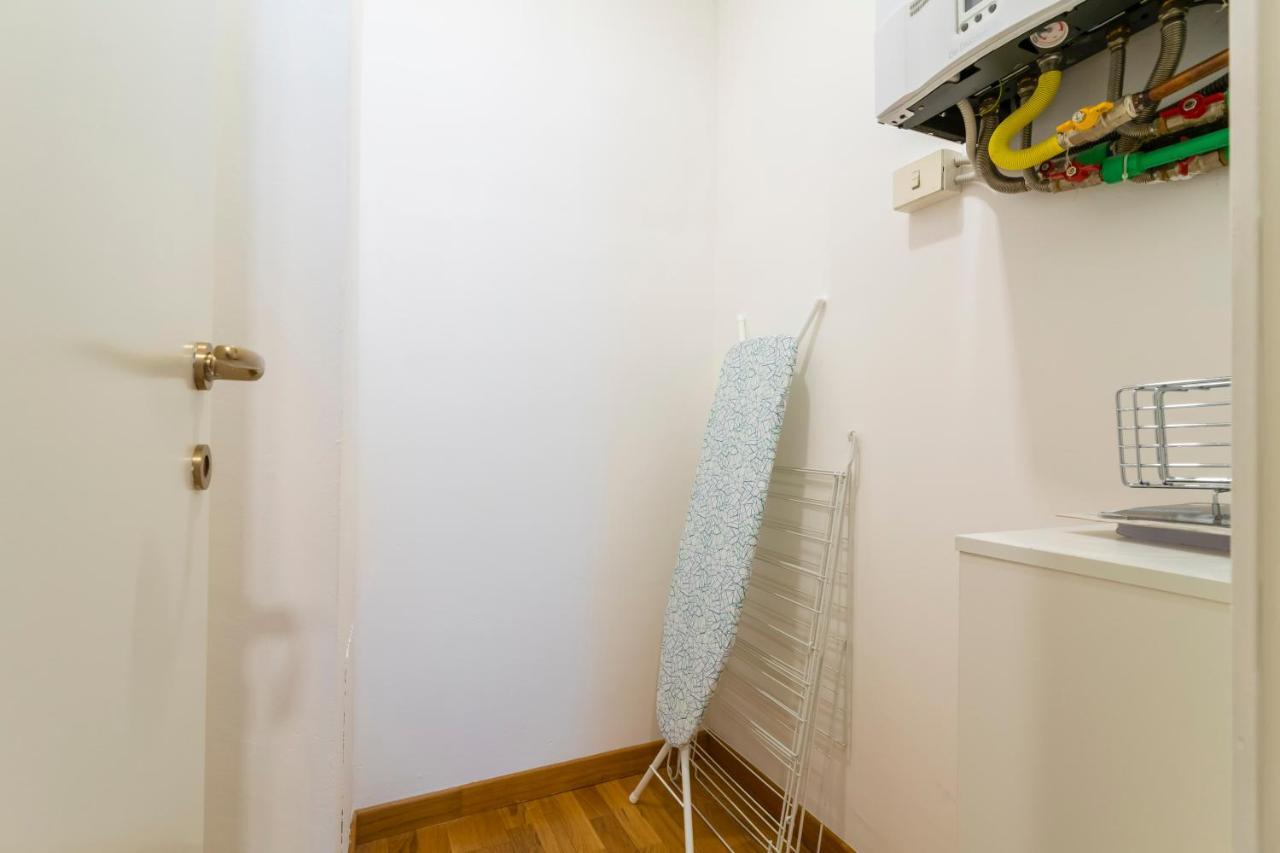 Appartement Residenza Cornaggia à Milan Extérieur photo